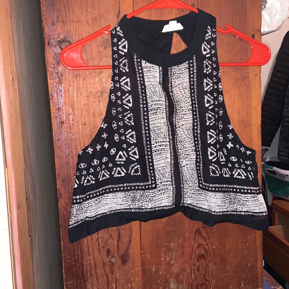 OPEN BACK CROP TOP